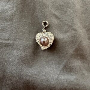 Elegant Silver Heart Pendant with Pearl Accent